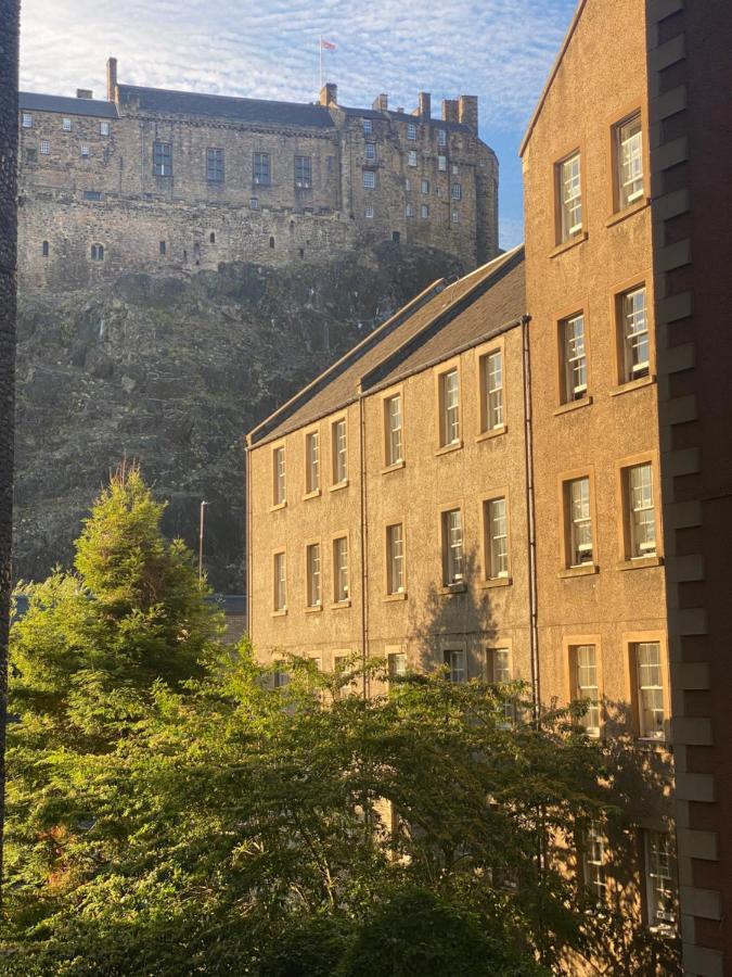 Edinburgh Castle Apartment Esterno foto